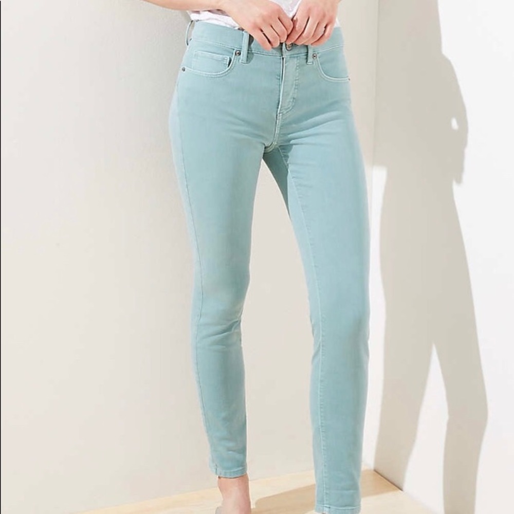NWT Loft skinny crop SIZE 2
